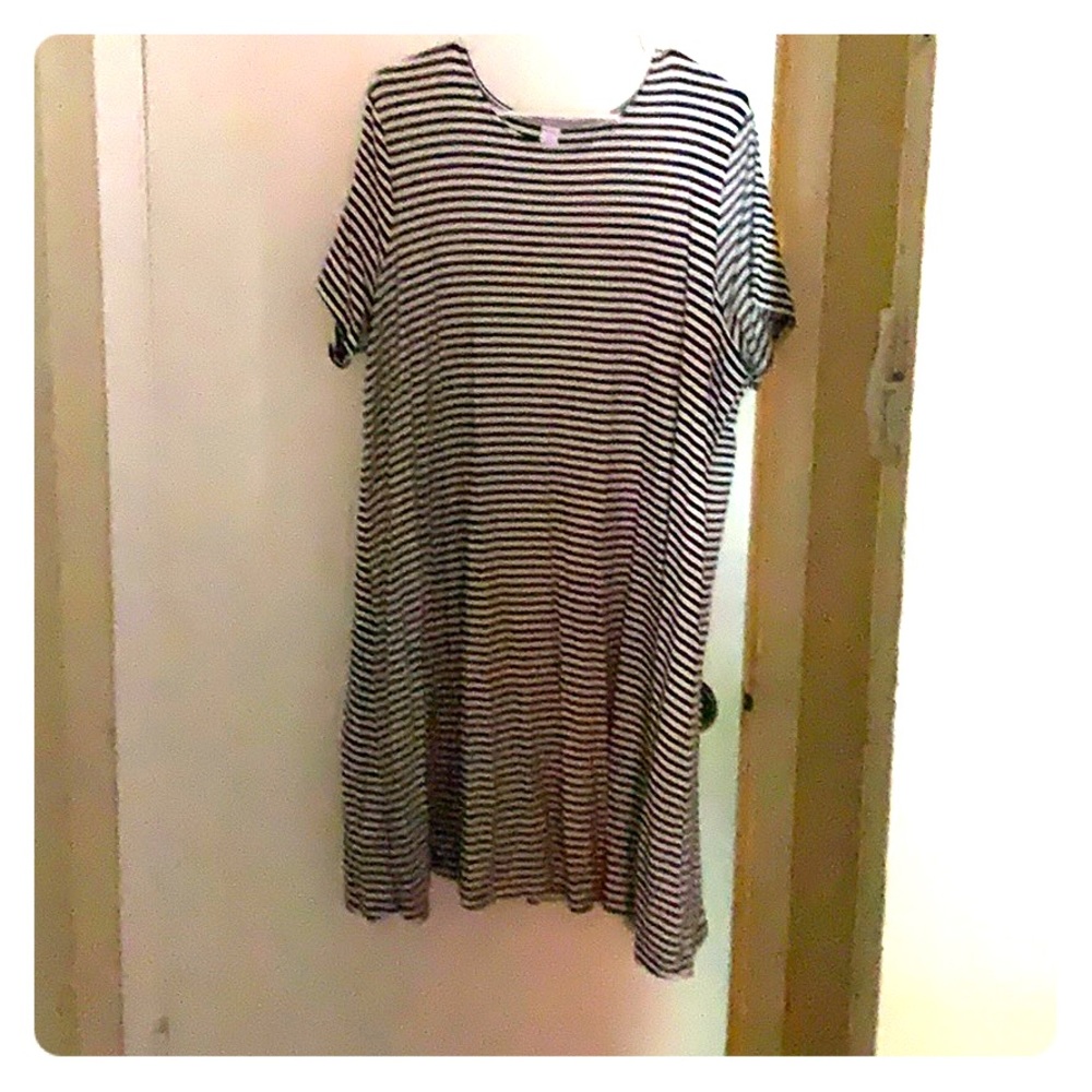 Black and white swing dress